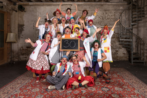 Heiter weiter: 30 Jahre DIE CLOWN DOKTOREN E.V.  01